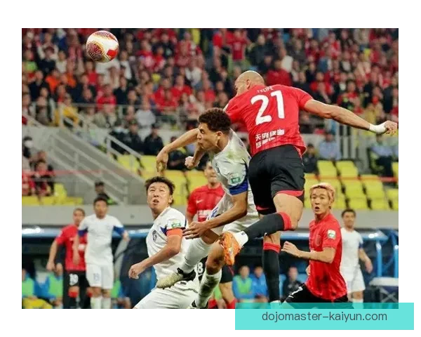 中超最强防线崛起，球队防守策略助力状态回暖令人瞩目