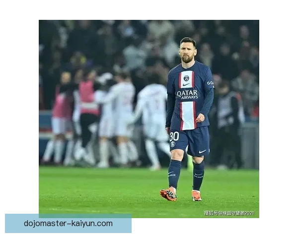 梅西在欧冠中单场五球表现卓越，状态持续回暖引发关注