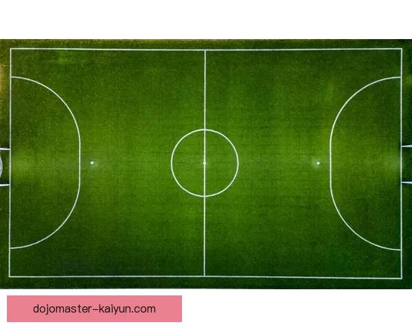 克鲁伊夫无球跑动理念对现代足球战术的持续影响
